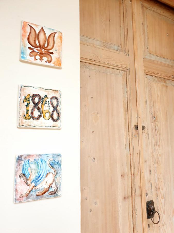 Historic Apartments "1868 Tbilisi" Best Location Екстер'єр фото